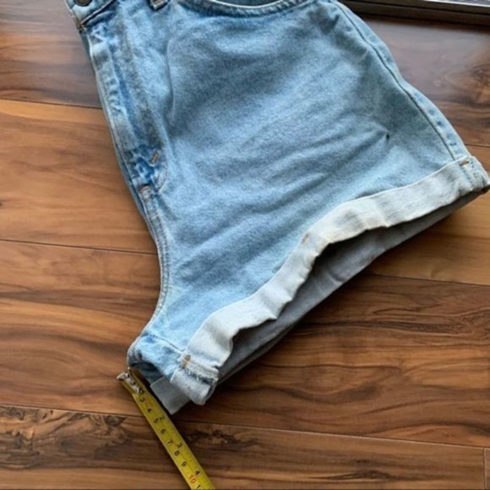 Levi’s - Picture 6 of 8